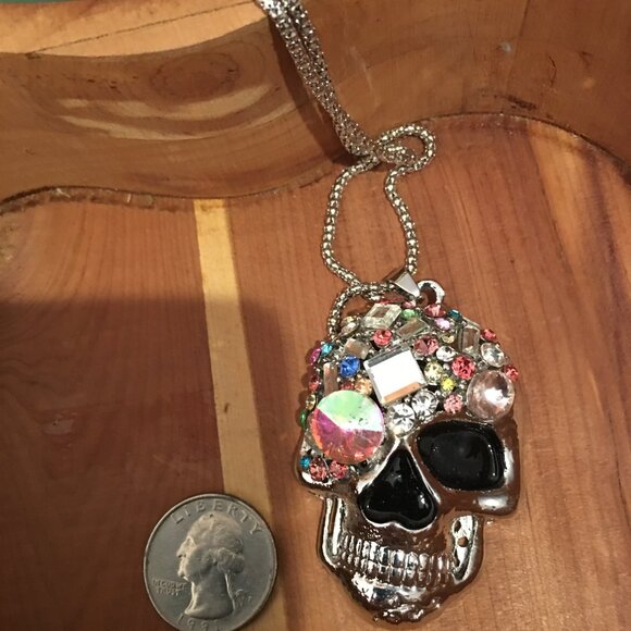 Gold Tone Skull Skeleton Necklace - Unisex Drawer5 & 4 - Picture 6 of 6